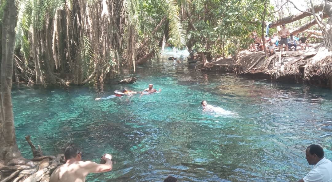 Chemka Hot Springs Day Trip